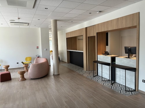 B&B Hotel Amiens Sud