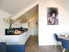 House | Dining - Holiday Home in Nijkerk With Terrace (Nijkerk)