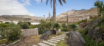Finca Oaxaca – Casa Iguana: apartamento con vistas al mar y la montaña en Agaete