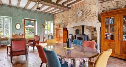Chambre d’hôtes « Le Relais Des Hirondelles-Le Verger » avec Wi-Fi