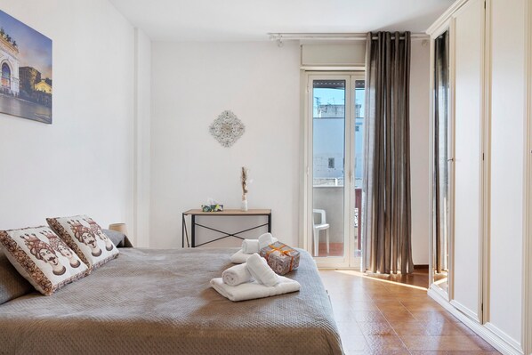 Iron/ironing board, WiFi, bed sheets - Apartment 'A'Filiciuzza, Wi-Fi and Air Conditioning (Palermo)