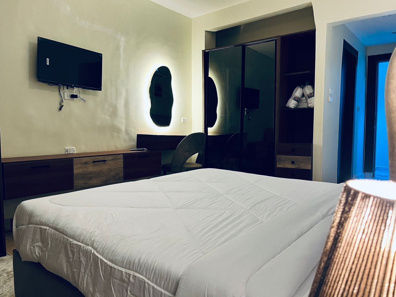 Luxury Double or Twin Room, pyramids View | Escritorio, espacio para trabajar con laptop y wifi gratis 