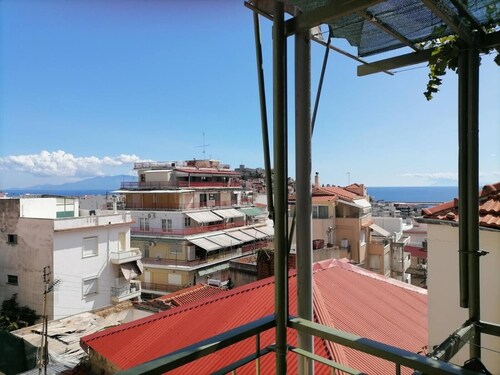 Apartment 'Giannis and Aristi's House' with Sea View, Wi-Fi and Air Conditioning