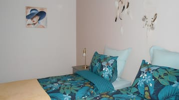 2 quartos, ferros/tábuas de passar roupa, Wi-Fi, roupa de cama