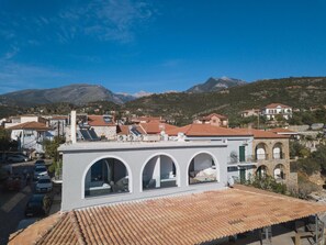 Exterior - Marina A2 Apartment with Sea View Jacuzzi, Wi-Fi, and Air Conditioning (Kardamyli)