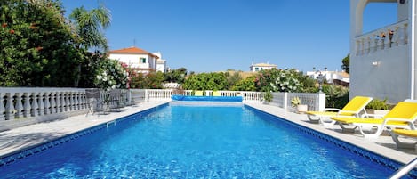 Piscine extérieure