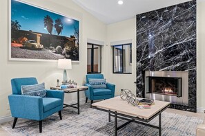 Interior - The Donna House - A Ryson Property (Palm Springs)