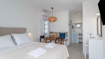 Iron/ironing board, WiFi, bed sheets