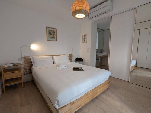 Apartment '5 Guests' with Balcony, Wi-Fi and Air Conditioning