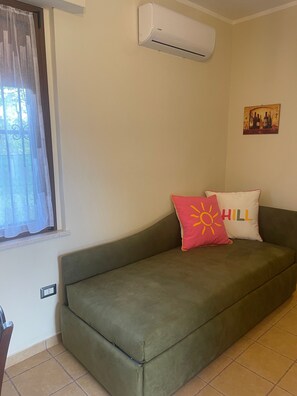 TV, lareira