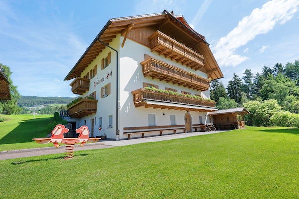 Exterior - Apartment 'Morgenrot' with Mountain View, Shared Terrace and Wi-Fi (Ritten)