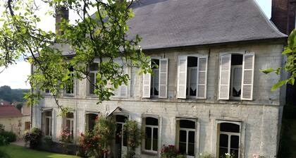 Château « Château De Ricquebourg » avec jardin privé et Wi-Fi