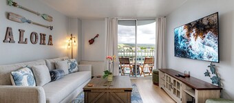 Renovated air conditioned 2 bed/2bath condo in the Heart of Hilo!