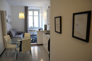Interior - Apartment 'Papavero 69' with Wi-Fi (Bergamo)