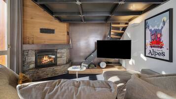 Luxury Chalet, Balcony, Mountain View | Living area