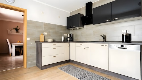 Apartment für 4 Personen, 90 m², mit Bergblick, Gemeinschaftsterrasse und WLAN