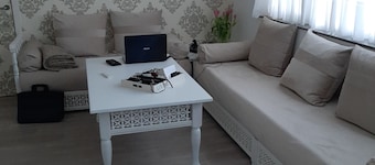 Zen Moroccan Cozy Guest Room