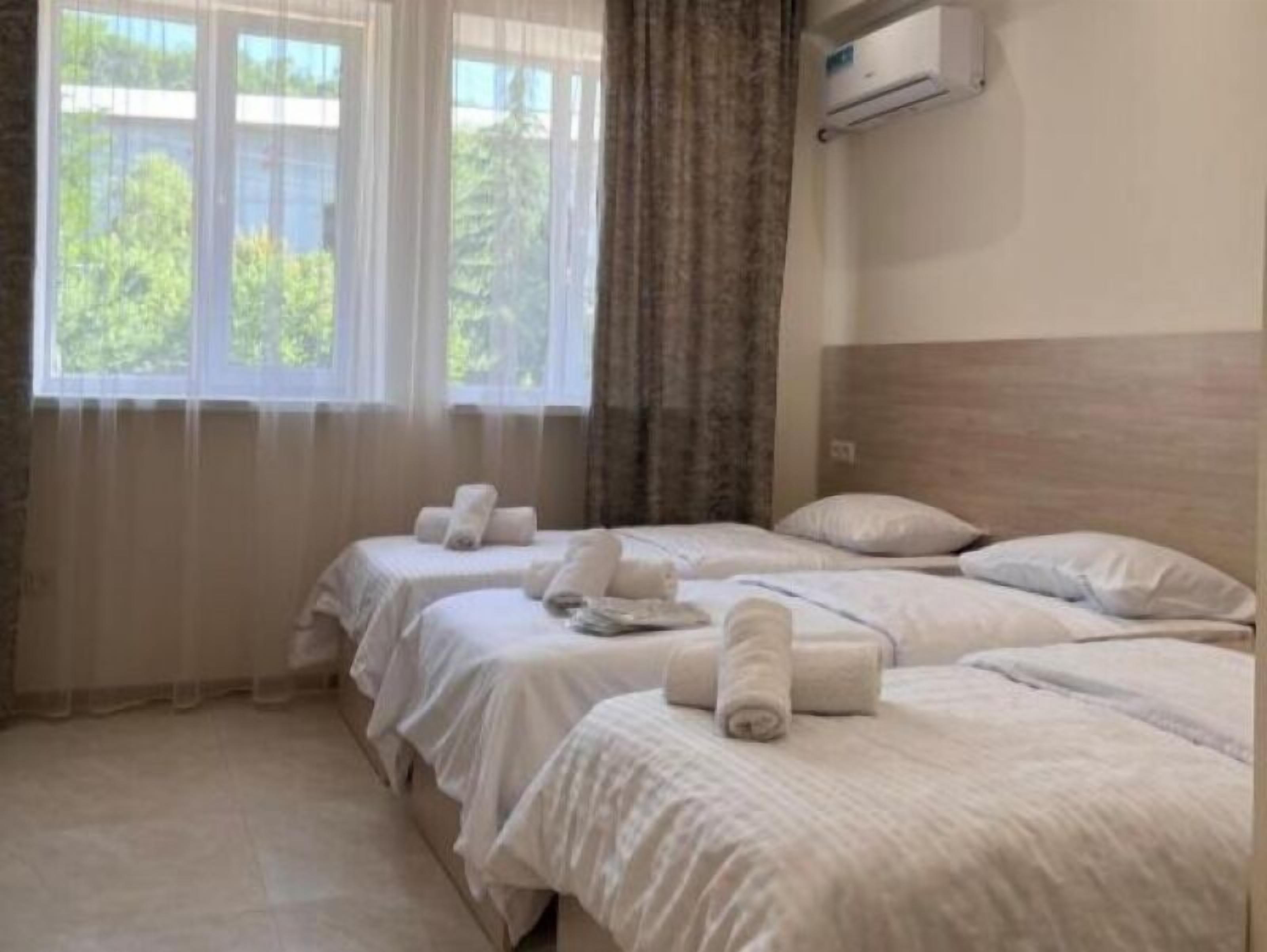 Triple Room, Mountain View
