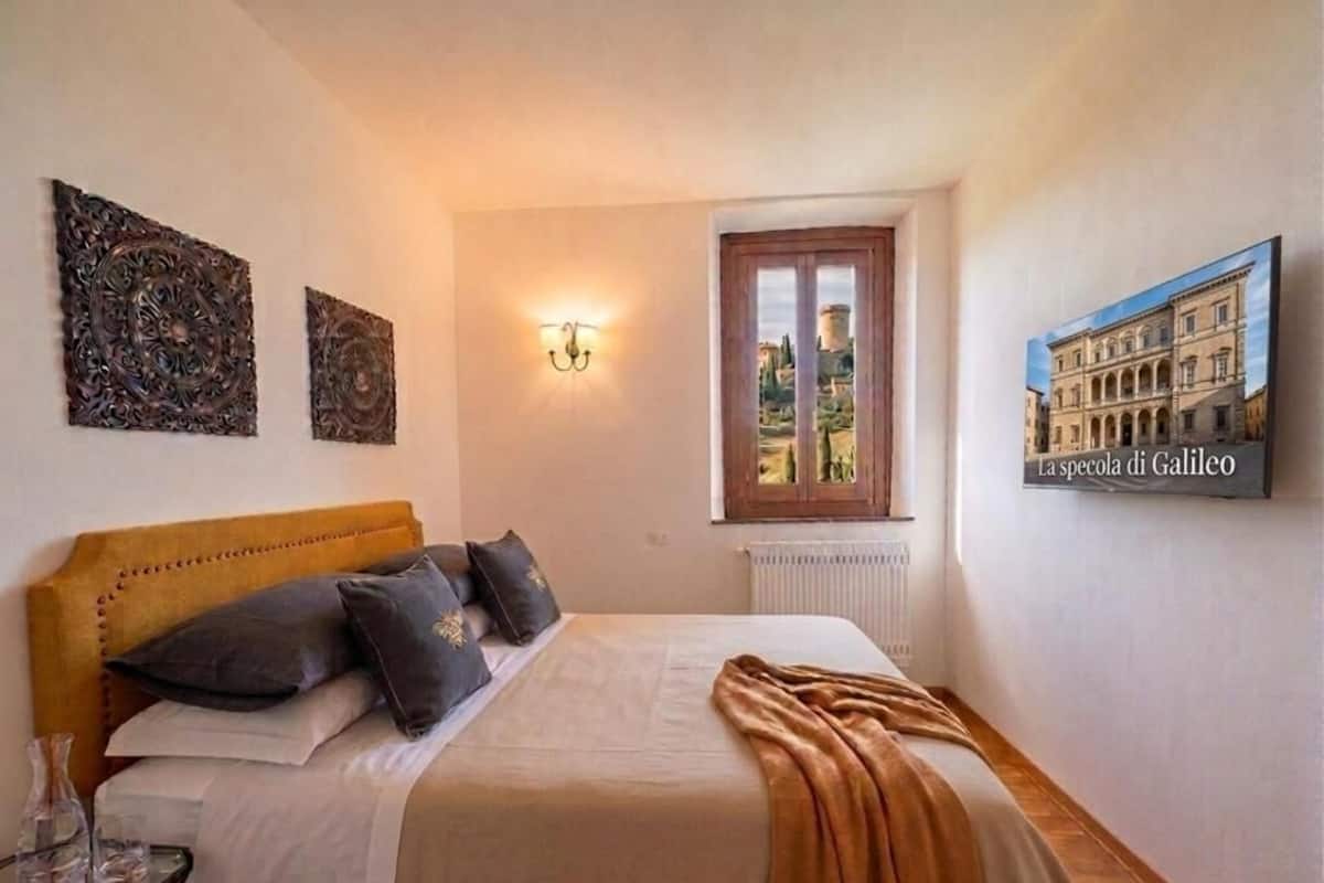 Comfort Triple Room, Hill View | Blackout drapes, soundproofing, iron/ironing board, free WiFi