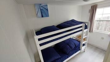 2 habitaciones y muebles diferentes