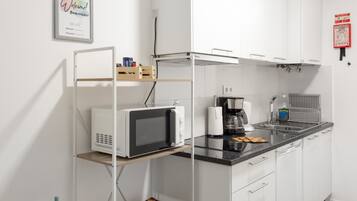 Fridge, microwave, stovetop, electric kettle