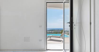 Villa dell’Asfodelo – Pool mit Meerblick, WLAN und Klimaanlage