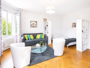 Iron/ironing board, free WiFi, bed sheets - Elegant | Studio | Downtown Nantes (Nantes)