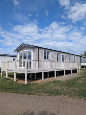 Exterior - Seaside Haven Hunstanton 2026 Model (Hunstanton)