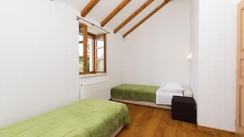 4 quartos, ferros/tábuas de passar roupa, Wi-Fi, roupa de cama