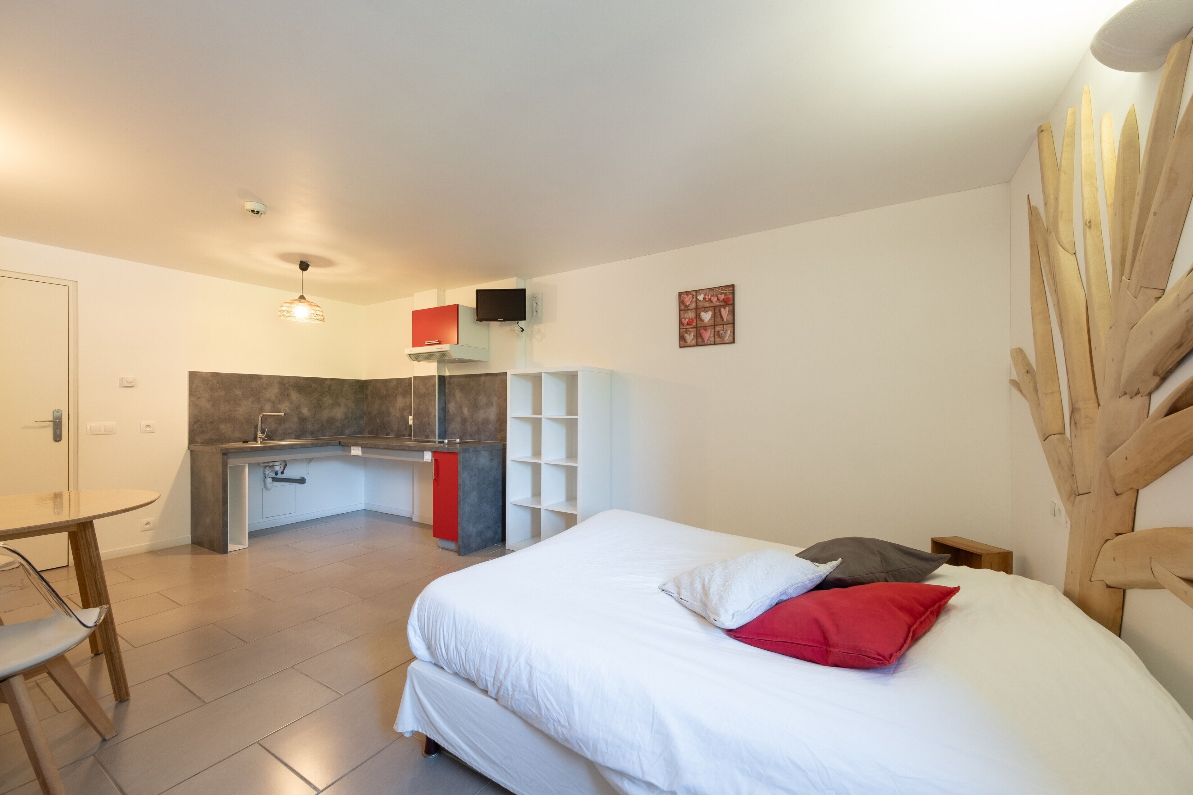 12 slaapkamers, wifi, beddengoed