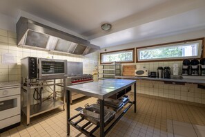 茶具/咖啡用具、冰箱、微波炉、烤箱