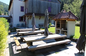 屋外ダイニングエリア