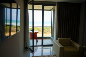 Suite, Sea View
