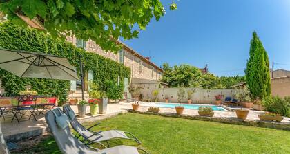 Bed & Breakfast 'Aux Portes Des Alpilles' mit Gemeinschaftspool, WLAN und Klimaanlage