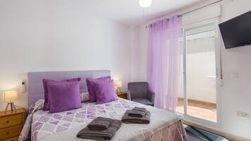 Ferros/tĂĄbuas de passar roupa, Wi-Fi, roupa de cama