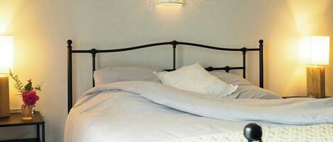 1 bedroom, Internet, bed sheets