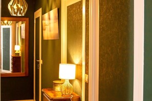 Interior - Chiara: a peaceful, serene retreat with views of the Rance River and the garden, just a stone's throw from Dinard and Saint-Malo (Le Minihic-sur-Rance)