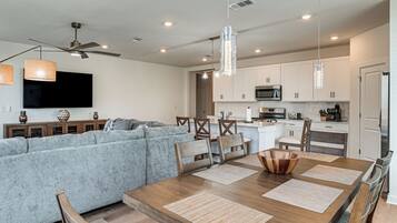 Rumah (4 Bedrooms) | Interior