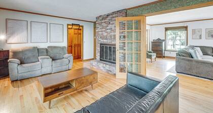 Families Welcome! Extended-stay Haven in Medina
