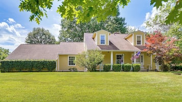 House (3 Bedrooms) | Front of property