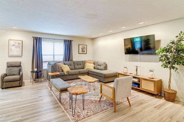 Satx Family Getaway W/ Patio, Grill & Yard! - San Antonio, TX