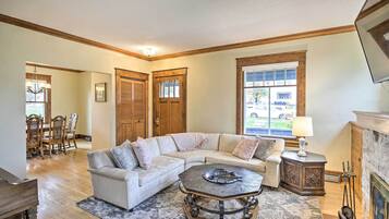 House (4 Bedrooms) | Interior