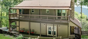 Shenandoah NP Escape w/ Deck: Hike, Soak + Fish