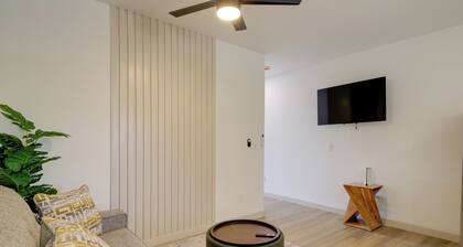 Near Dtwn & UT! Updated Knoxville Apartment