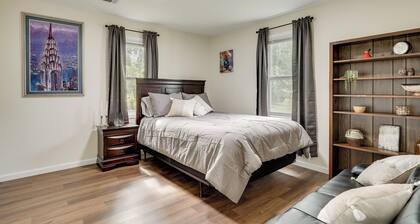 Historic Louisville Steps Away! Work & Play Home
