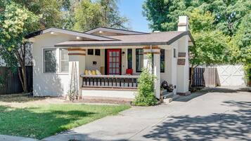 House (2 Bedrooms) | Front of property