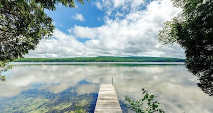 Dock & Gym! Lakefront Family Retreat in Lincoln