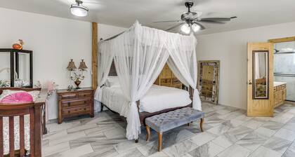 Great for Families! Mtn-view Getaway in Maricopa