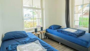 House | 6 bilik tidur, dilengkapkan perabot secara berasingan