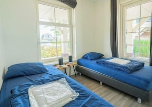 House | 6 bilik tidur, dilengkapkan perabot secara berasingan 